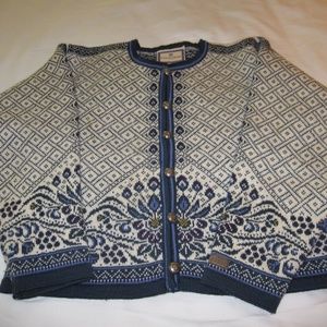 Dale of Norway Womans Cardigan